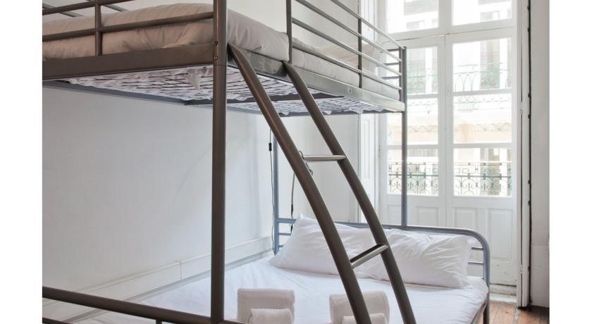 Guestready - Ayres Studio W Balcony Garden Porto Room photo