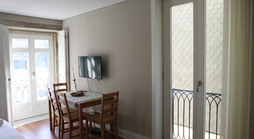 Guestready - Ayres Studio W Balcony Garden Porto Room photo