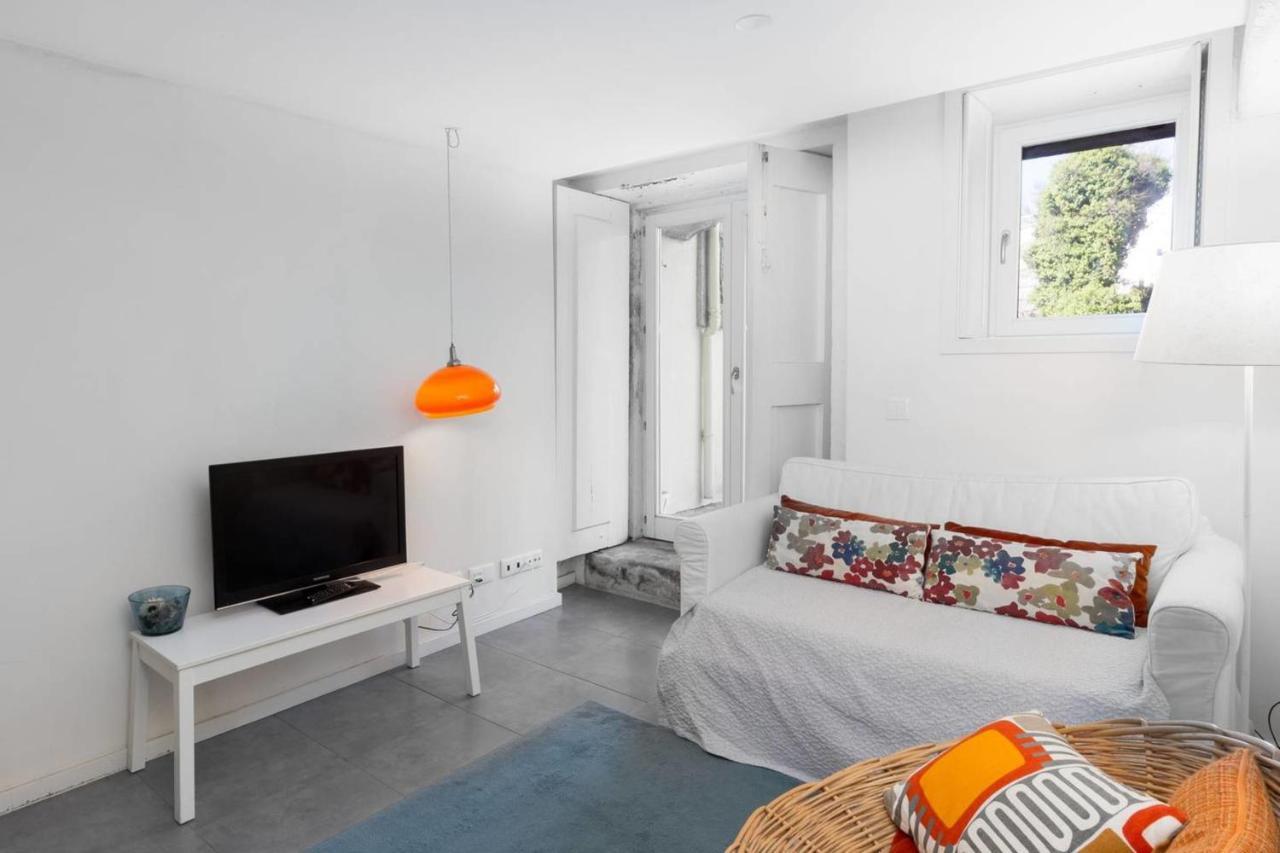 Guestready - Ayres Studio W Balcony Garden Porto Exterior photo
