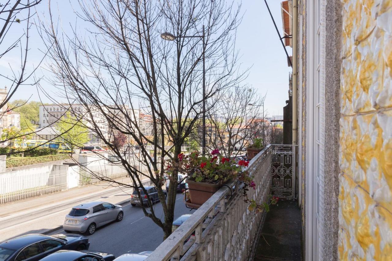 Guestready - Ayres Studio W Balcony Garden Porto Exterior photo