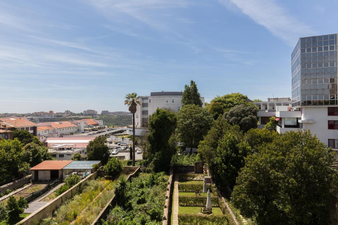 Guestready - Ayres Studio W Balcony Garden Porto Exterior photo